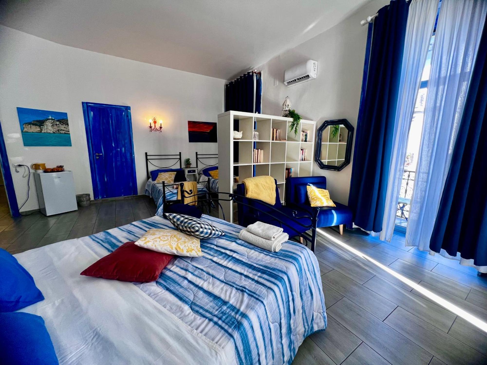 Suites Giudecca Naples Exterior photo